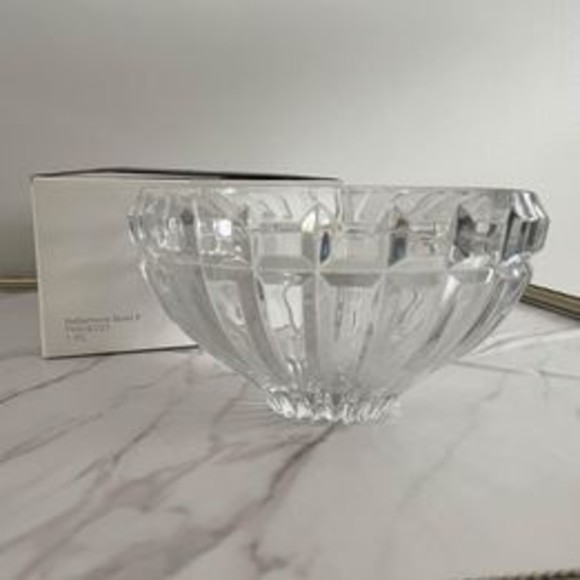 Vintage Crystal Mikasa Reflections 9in Round Bowl - Picture 1 of 10